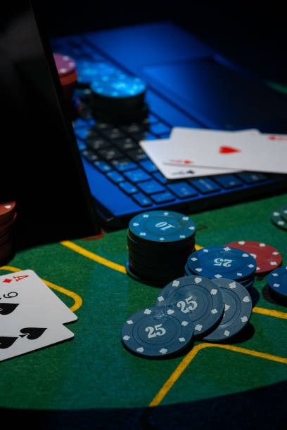 rtp top1toto mobile app interface showing live-dealer tables and sports betting options