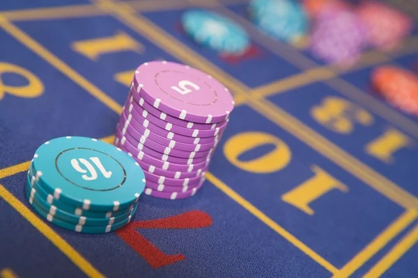 Live dealer blackjack table streaming alongside MotoGP racing on rtp top1toto